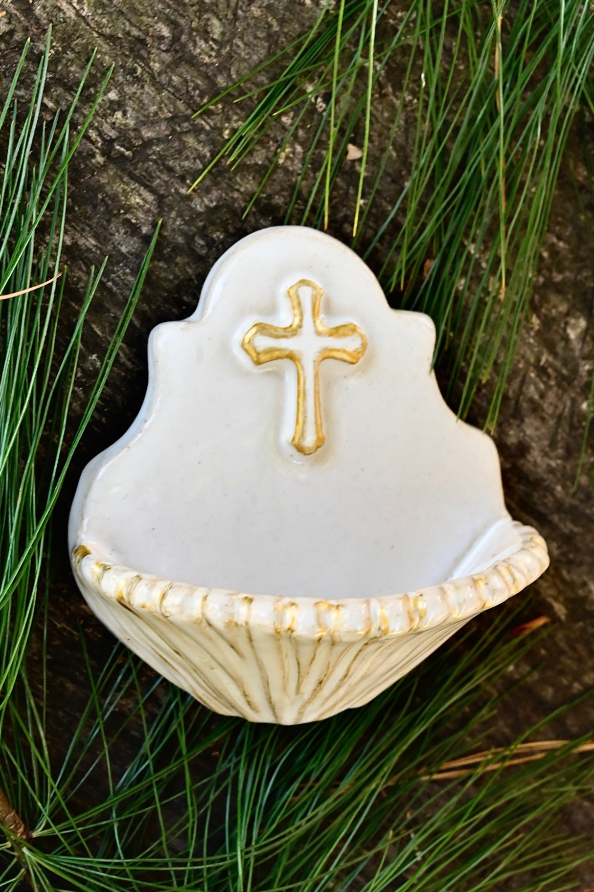 Shell Basin with Gilded Cross